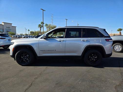 2024 Jeep Grand Cherokee Altitude