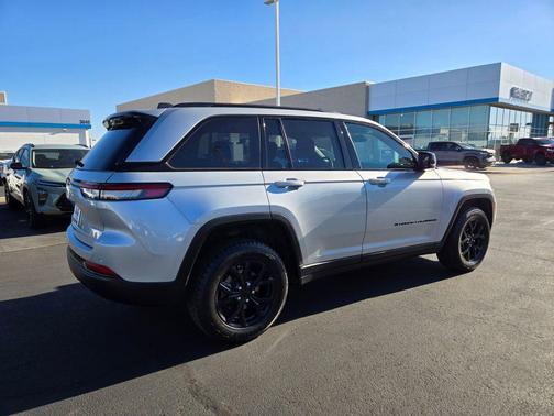 2024 Jeep Grand Cherokee Altitude