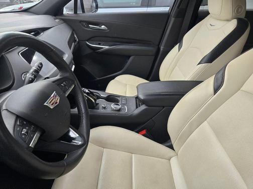 2022 Cadillac XT4 Sport