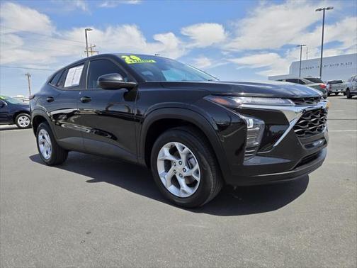 2024 Chevrolet Trax LS