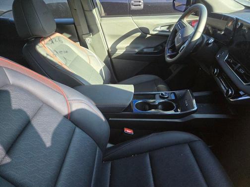 2025 Chevrolet Equinox FWD RS