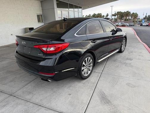 2016 Hyundai SONATA Sport
