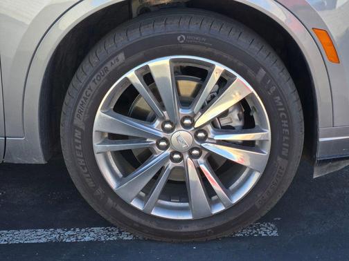 2025 Cadillac XT6 Premium Luxury AWD