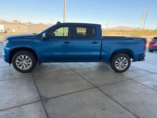 Glacier Blue Metallic 2023 Chevrolet Silverado 1500 Custom