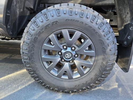 2023 Toyota Tacoma SR5