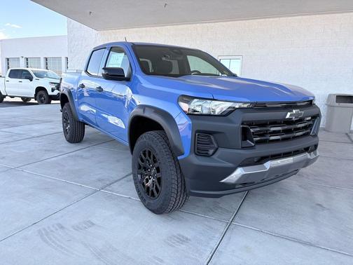 Reef Blue Metallic 2026 Chevrolet Colorado Trail Boss