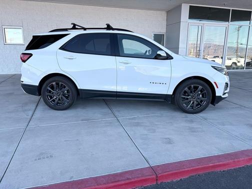 2022 Chevrolet Equinox FWD RS