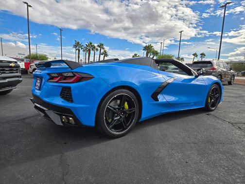 2023 Chevrolet Corvette Stingray w/2LT