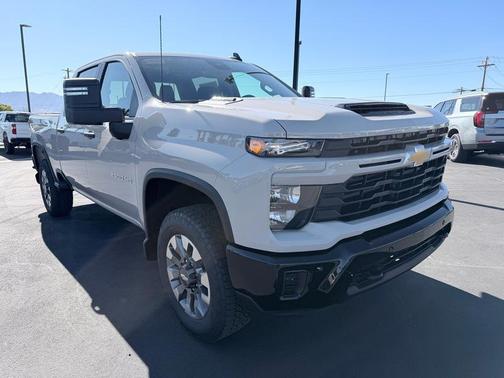 2026 Chevrolet Silverado 2500 Custom