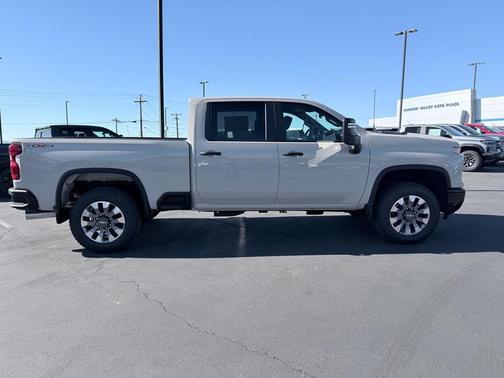 2026 Chevrolet Silverado 2500 Custom