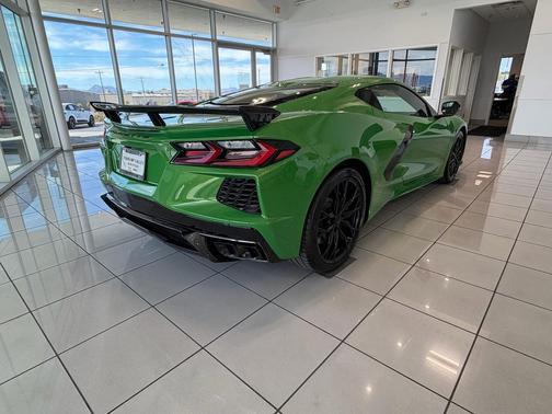 Roswell Green Metallic 2026 Chevrolet Corvette Stingray w/1LT