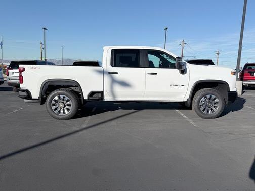 2026 Chevrolet Silverado 2500 Custom