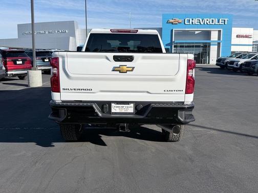 2026 Chevrolet Silverado 2500 Custom