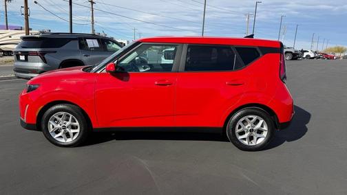 2023 Kia Soul LX