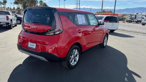 2023 Kia Soul LX