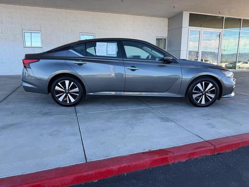 2021 Nissan Altima 2.5 SV