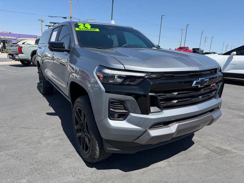 Sterling Gray Metallic 2024 Chevrolet Colorado Z71