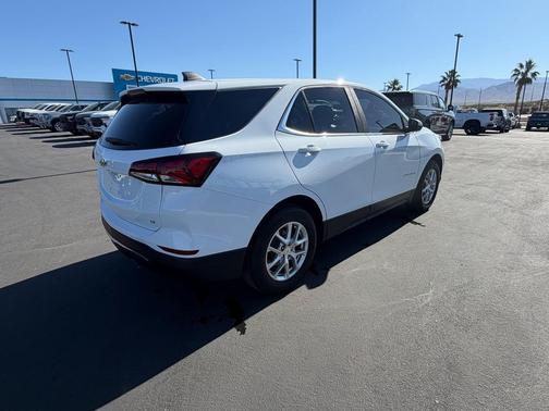 Summit White 2024 Chevrolet Equinox 1LT