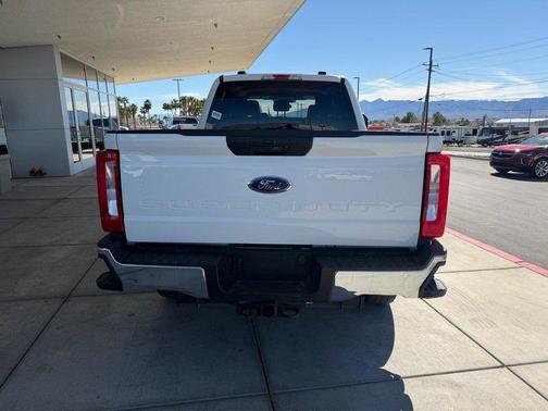 Oxford White 2024 Ford F-250 XL