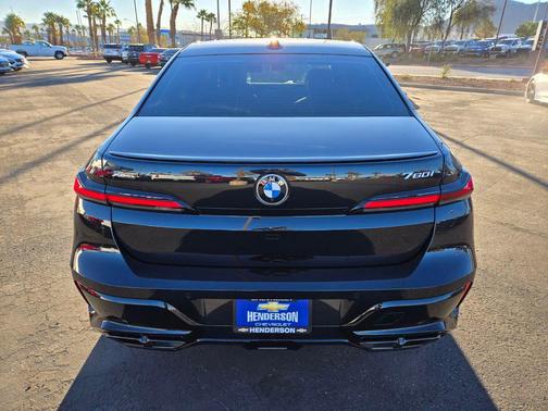 2023 BMW 760 i xDrive