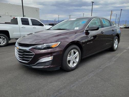 Photo 2 of 5 of 2020 Chevrolet Malibu 1LS