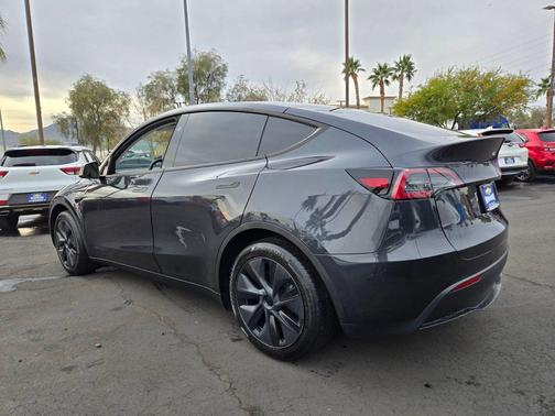 2024 Tesla Model Y Long Range Dual Motor All-Wheel Drive