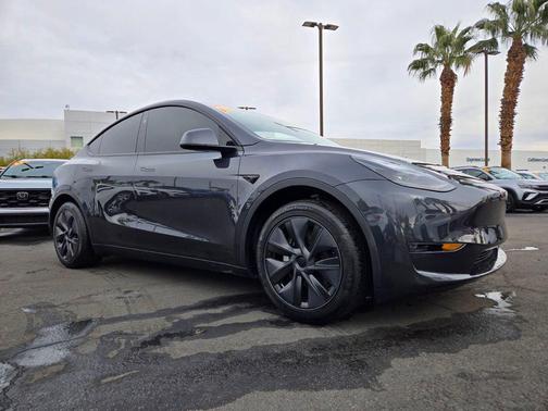 2024 Tesla Model Y Long Range Dual Motor All-Wheel Drive