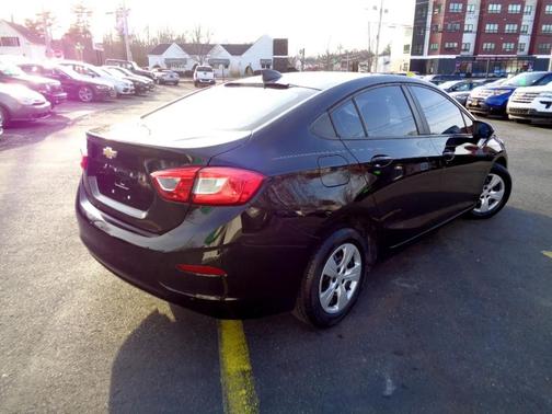 2018 Chevrolet Cruze LS