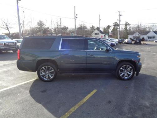 2019 Chevrolet Suburban LT