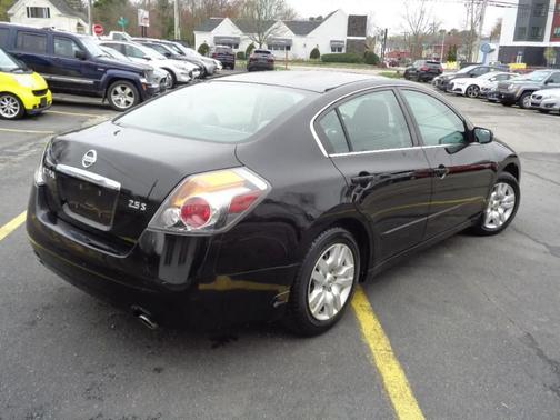 Black 2009 Nissan Altima 2.5 S
