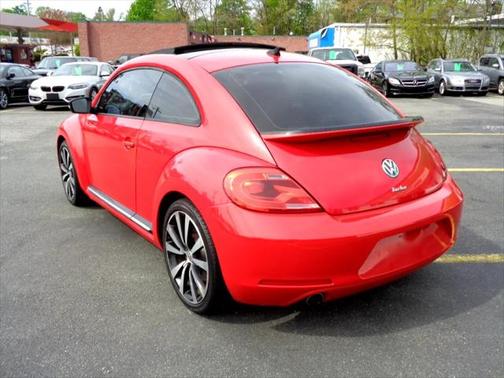 2012 Volkswagen Beetle Base