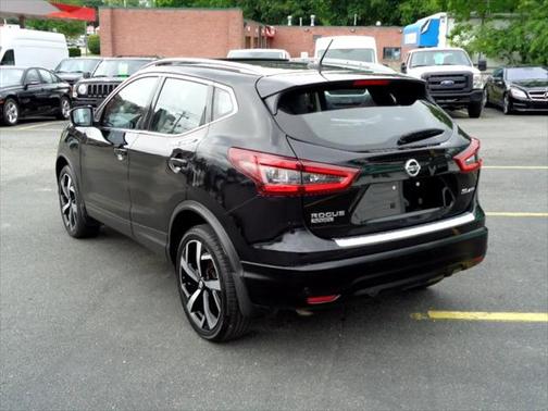 2020 Nissan Rogue Sport SL