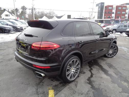 2016 Porsche Cayenne Cayenne