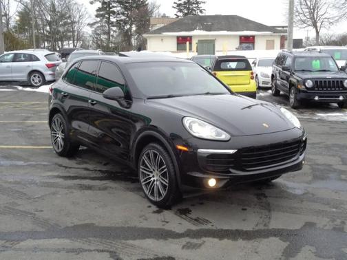 2016 Porsche Cayenne Cayenne