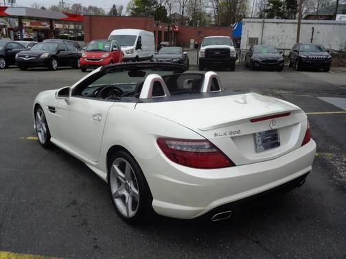 White 2016 Mercedes-Benz SLK-Class SLK300 Roadster