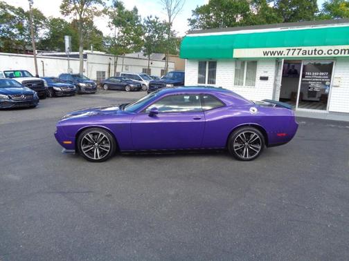 2013 Dodge Challenger SRT8 Core