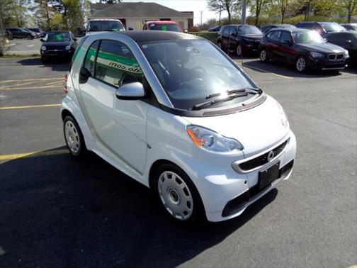 2015 smart ForTwo 2dr Cpe Passion