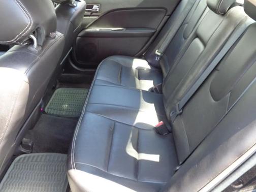 Black 2012 Ford Fusion SEL