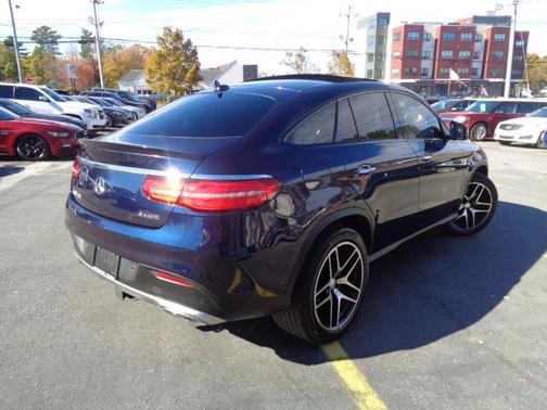 Blue 2016 Mercedes-Benz GLE-Class 4MATIC