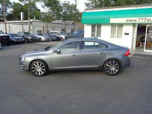2018 Volvo S60 Inscription T5 Platinum