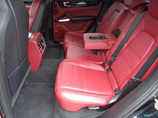 2021 Porsche Cayenne Turbo