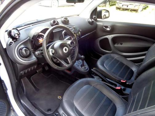 2016 smart ForTwo 2dr Cpe Prime