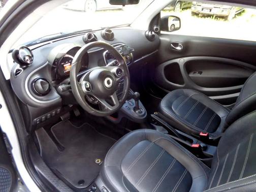 2016 smart ForTwo 2dr Cpe Prime