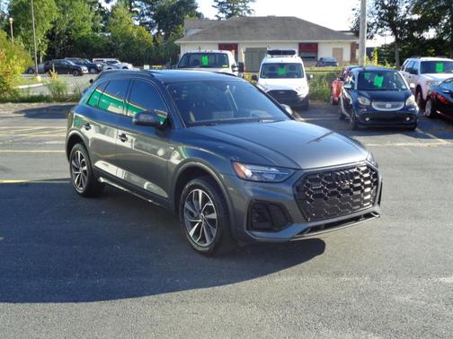 2022 Audi Q5 45 S line Premium Plus