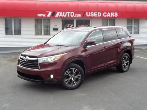 Maroon 2016 Toyota Highlander XLE