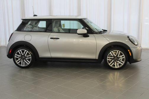 2025 MINI Hardtop Cooper