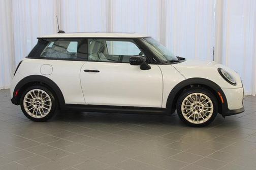 2025 MINI Hardtop Cooper