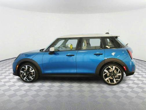 2025 MINI Hardtop Cooper