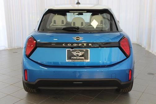 2025 MINI Hardtop Cooper