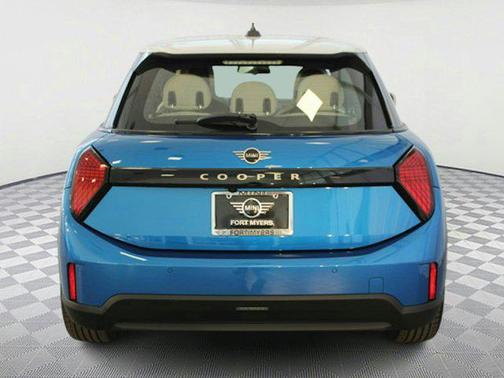 2025 MINI Hardtop Cooper